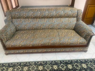 sofa set 3 sitter 2 sister  1 siter