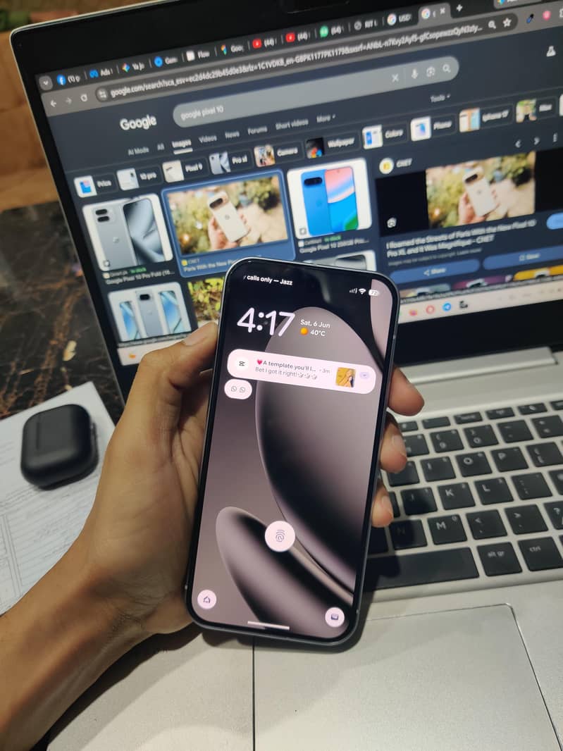 Google Pixel 10 4