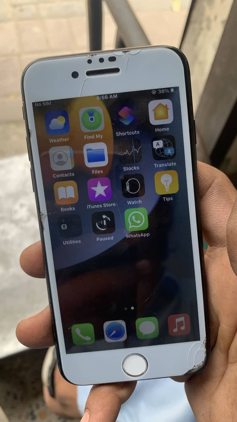 Apple iPhone 7 4