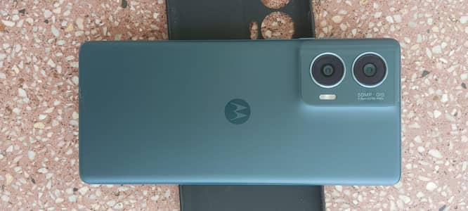 Motorola Edge 50 Fusion just box open 10/10