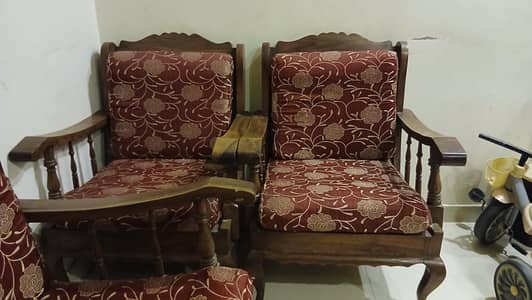 Comfortable 5 Seater Wooden Sofa Set (3+1+1) with Cushions