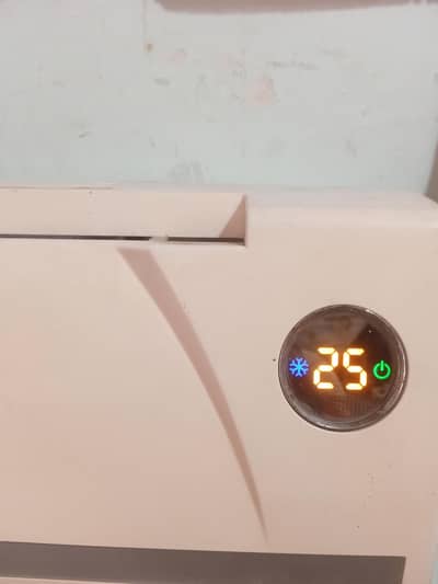 dawlance ka AC ha non enverter chaloo halt ma
