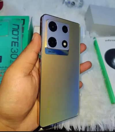 Infinix Note 30 Pro