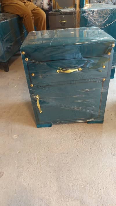 new bad set for urgent sale