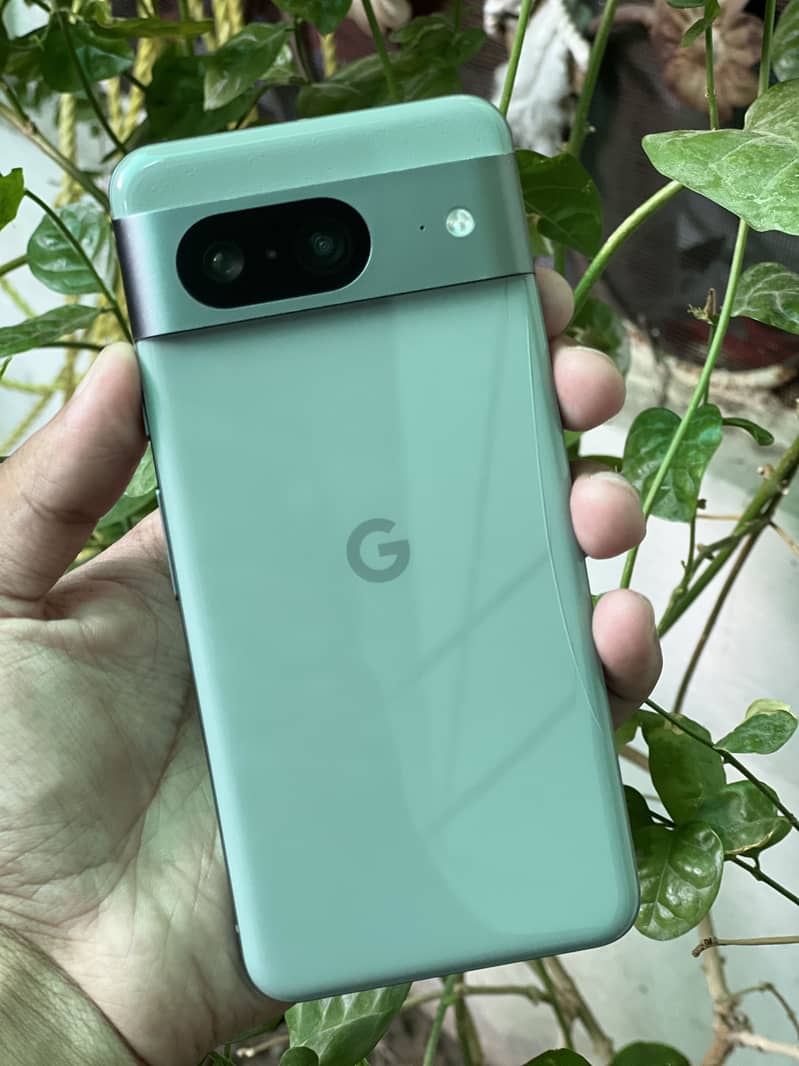 Google Pixel 8 6