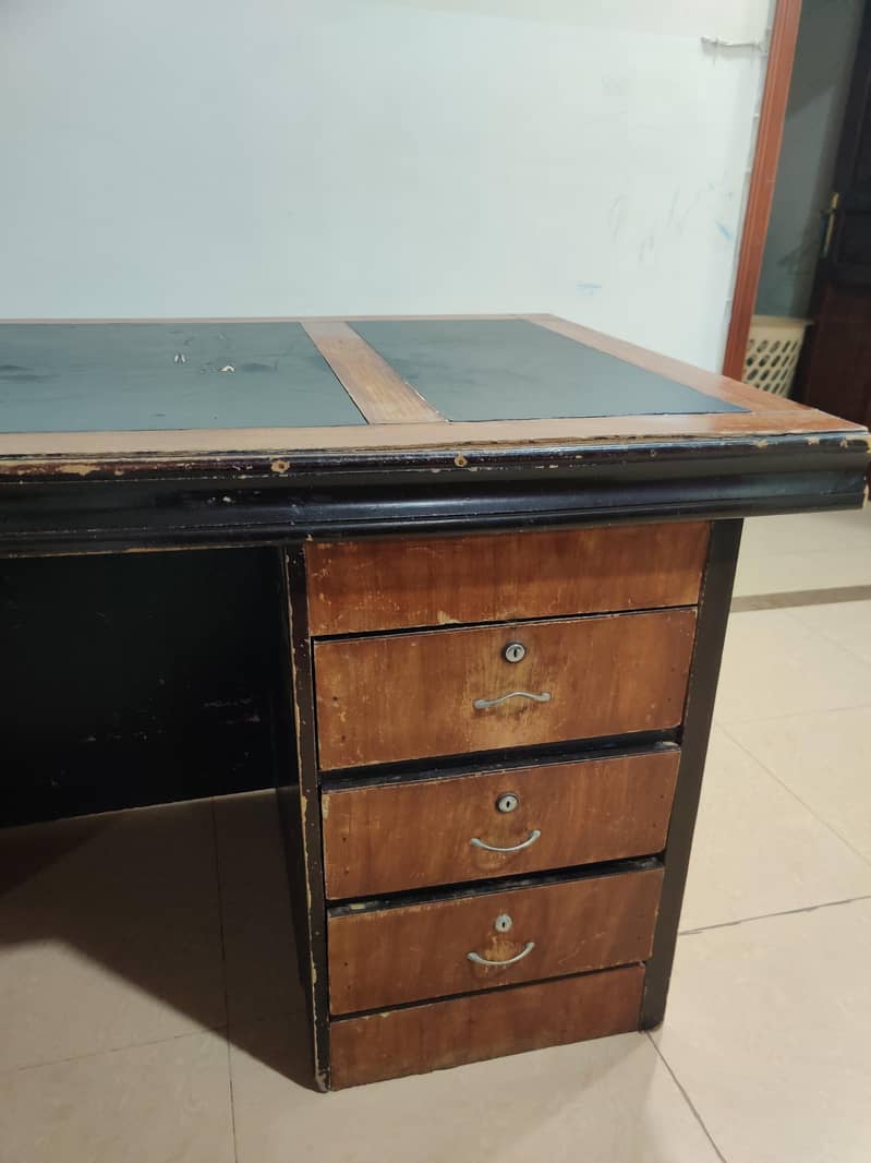 office table 8
