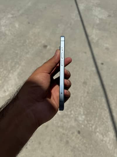 Apple iPhone 14