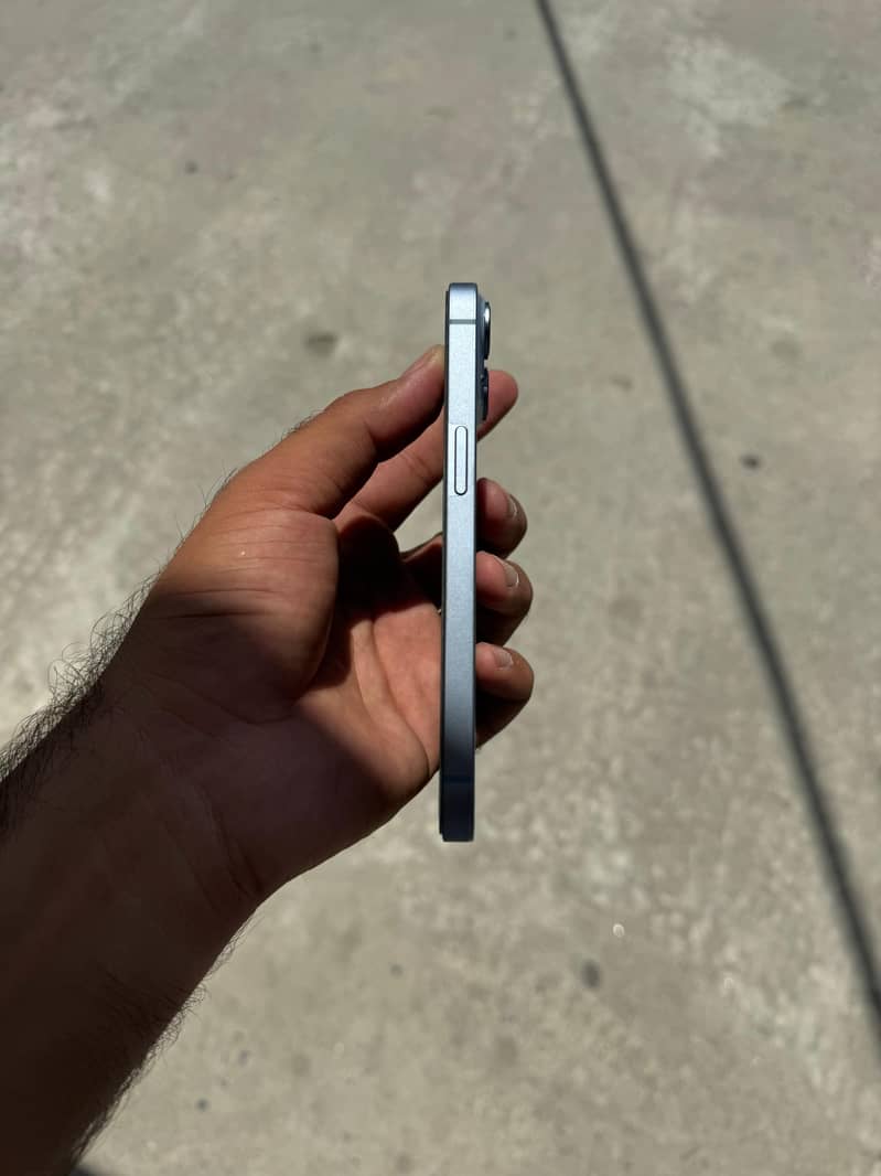 Apple iPhone 14 1