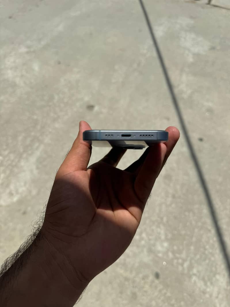 Apple iPhone 14 4