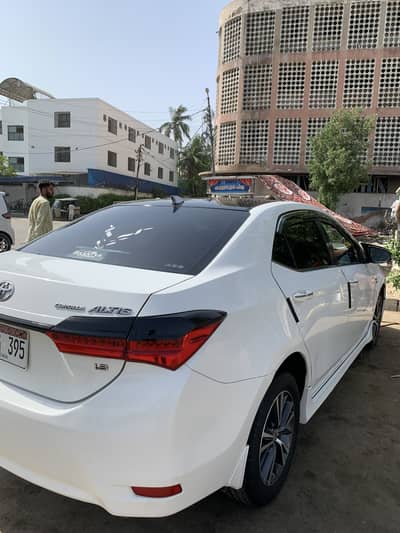 Toyota Corolla Altis 1.8  2017/18  new shape