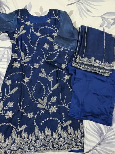 Royal blue cut dana 3 piece suit