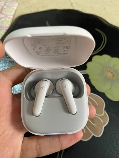 Anker Soundcore R60i NC earbuds used 1 month box and 18 month warranty