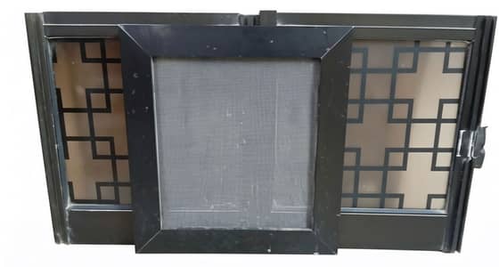BLACK FRAME + PRINTED GLASS – 2x2 Aluminum Window