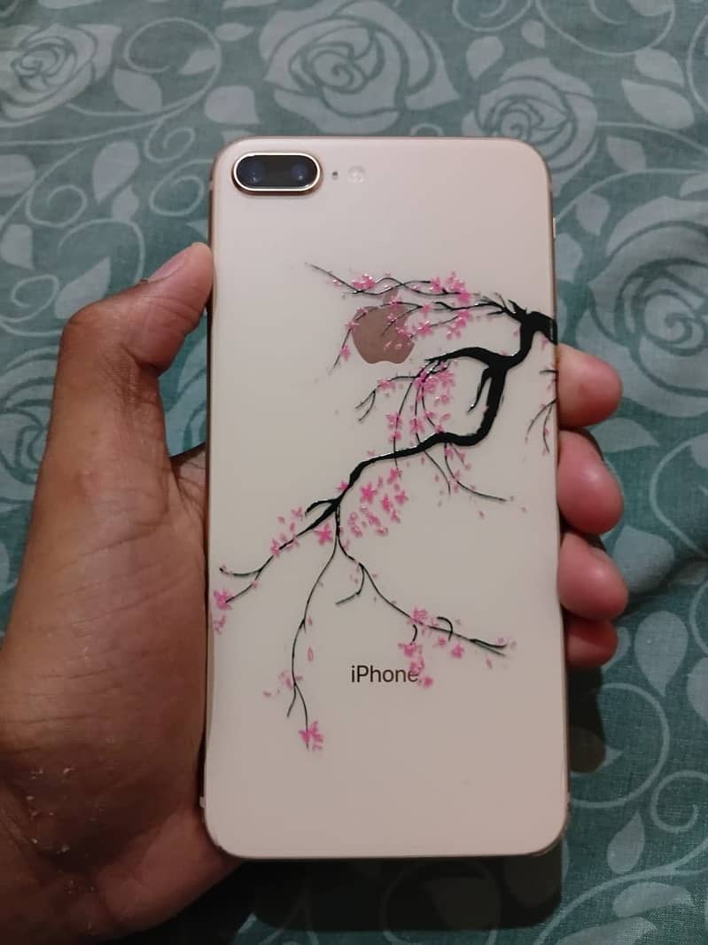 Apple iPhone 8 Plus 2
