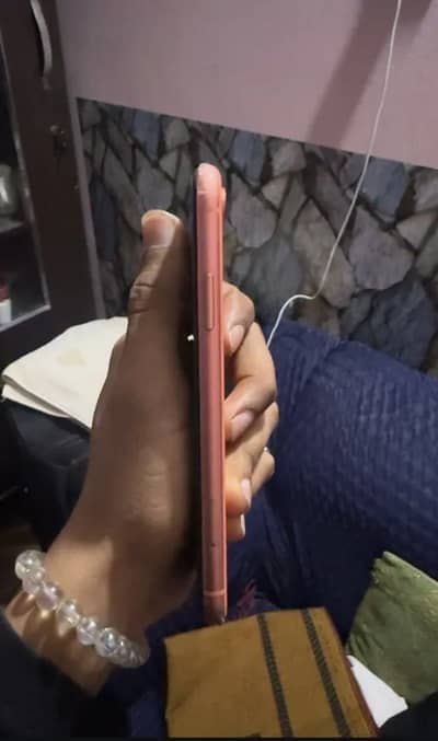 Apple iPhone XR