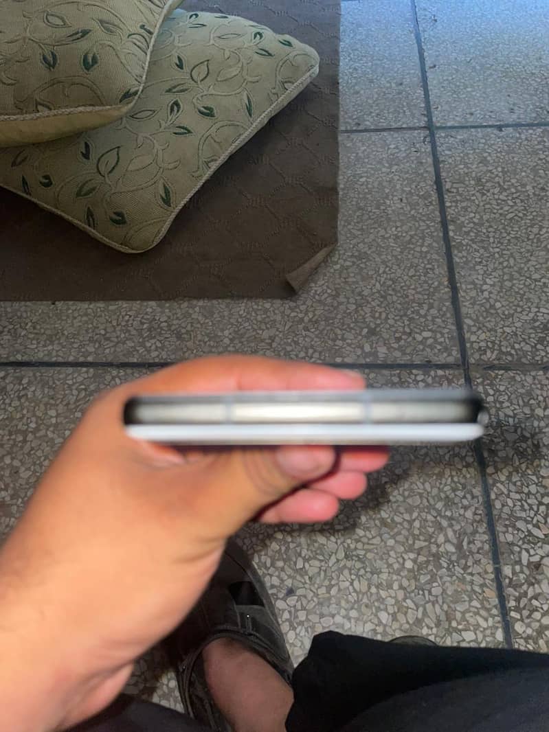 Google Pixel 6a 1