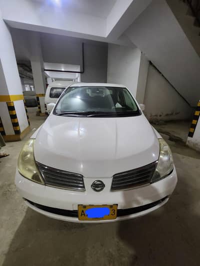 Nissan Tiida 2007