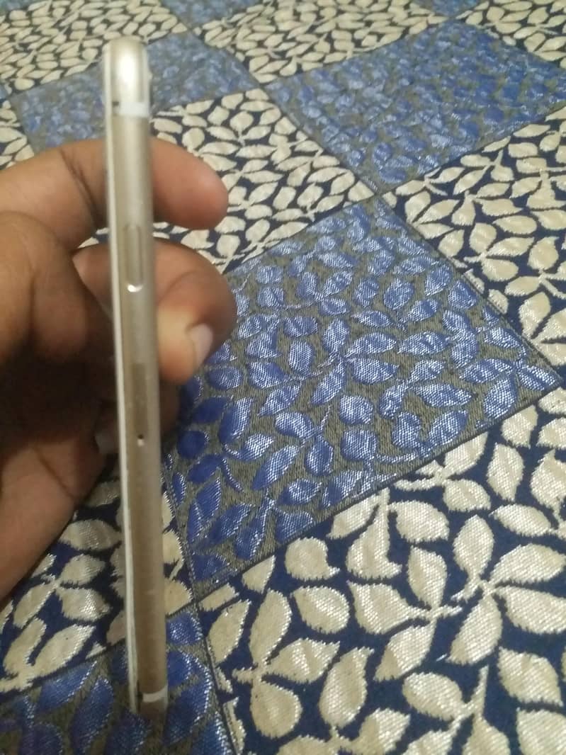 Apple iPhone 6 1