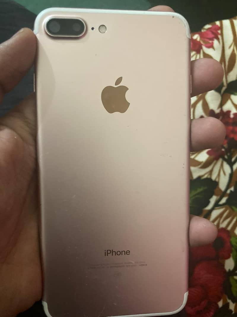 Apple iPhone 7 Plus 4