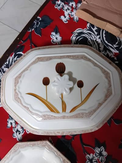 Dinner Set 73 Pcc For Sale. Box Pack . Bilkul New   fresh Box pack .