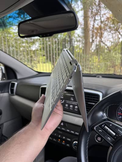 Hp Specter with diamond curved | 16 GB RAM 512 GB Hard 128 GB Graphics