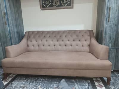 Ya 7 seater brand ka Bhat Kam use howa ha. . .