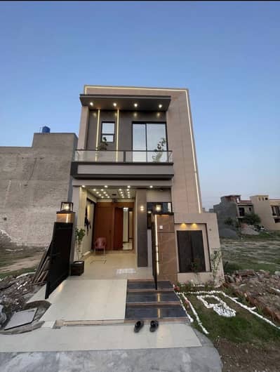 3 MARLA BEAUTIFUL HOUSE FOR SALE AT PRIME LOCATION OF NEW LAHORE CITY