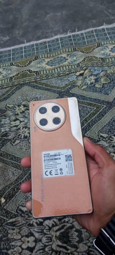 Tecno camon 30, 8/ 256
