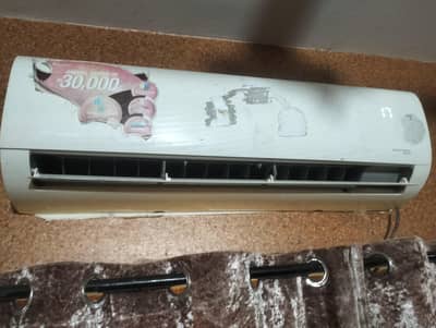 Dawlance 1.5 ton inverter ac in good condition