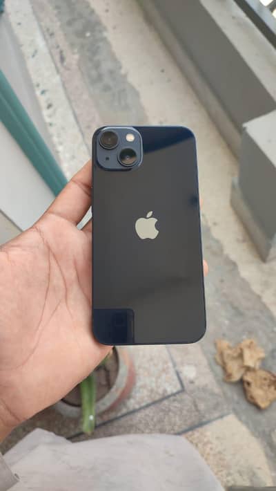 Apple iPhone 13