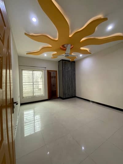 5 Marla 1st Floor Portion Available For Rent