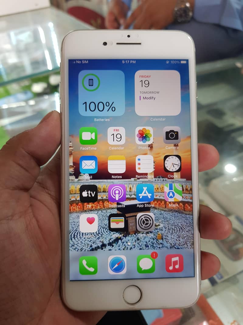 Apple iPhone 7 Plus 2