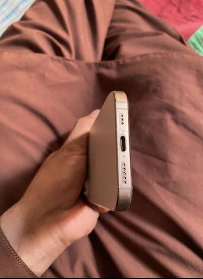 I phone 16pro jv 10 by 10 condition battery halte 97 one hand use
