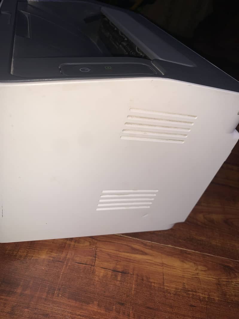 Hp printer laser jet 107a. Computer printer machine 2