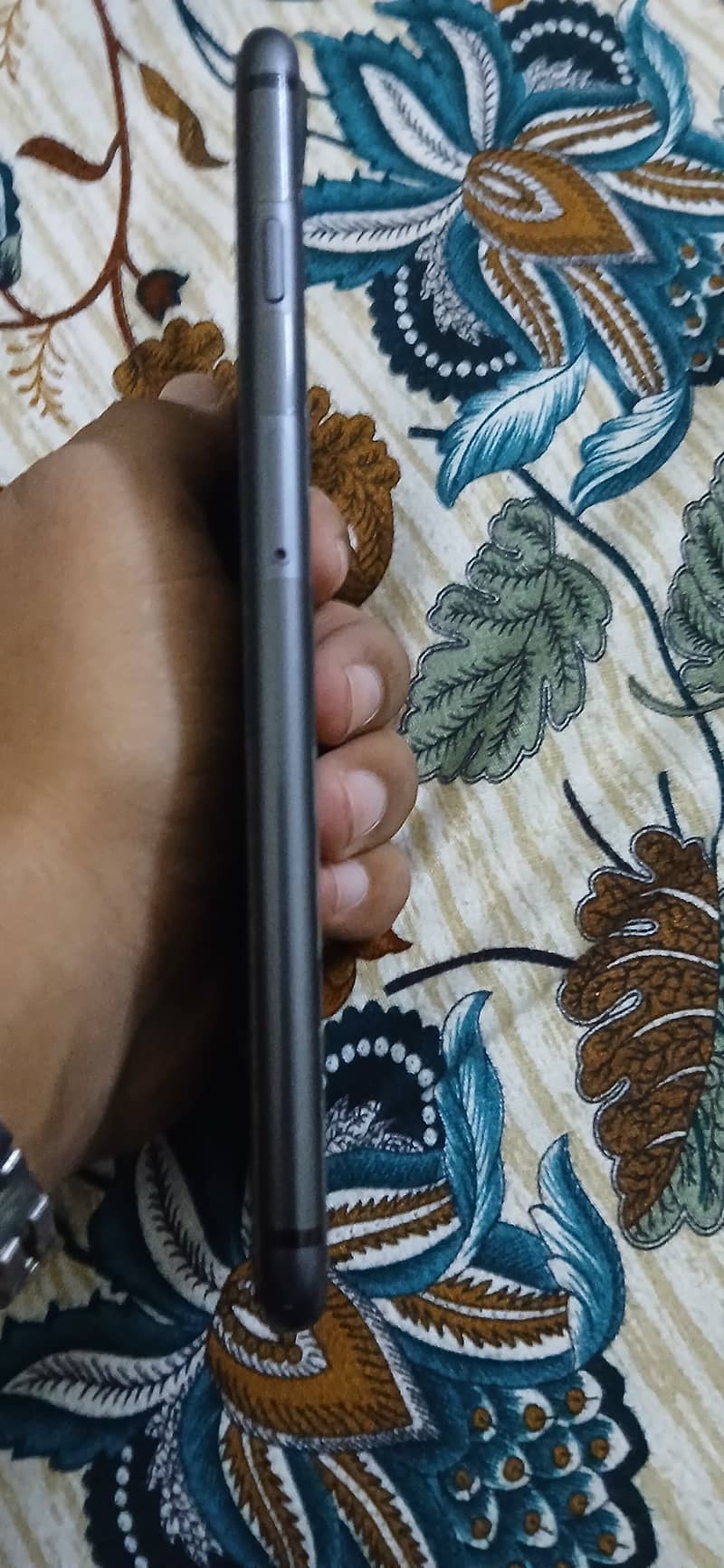 Apple iPhone 8 Plus 4