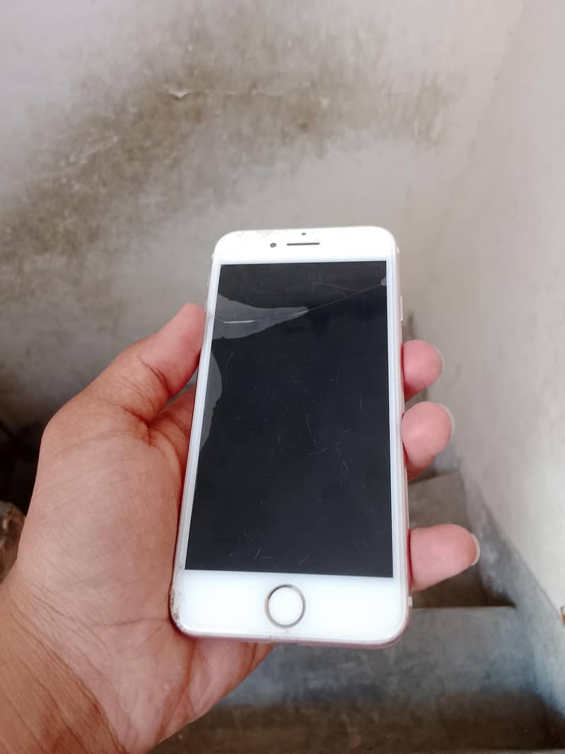 Apple iPhone 7 3