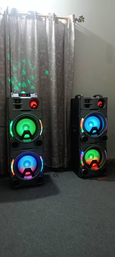 XTREME 12 inch 4 Speakers owsum sound system