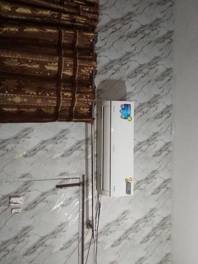 kenwood 1 Ton D. c inverter