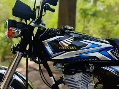 Honda CG 125 2025 Model Black  Febulus Condition Gift For Lover