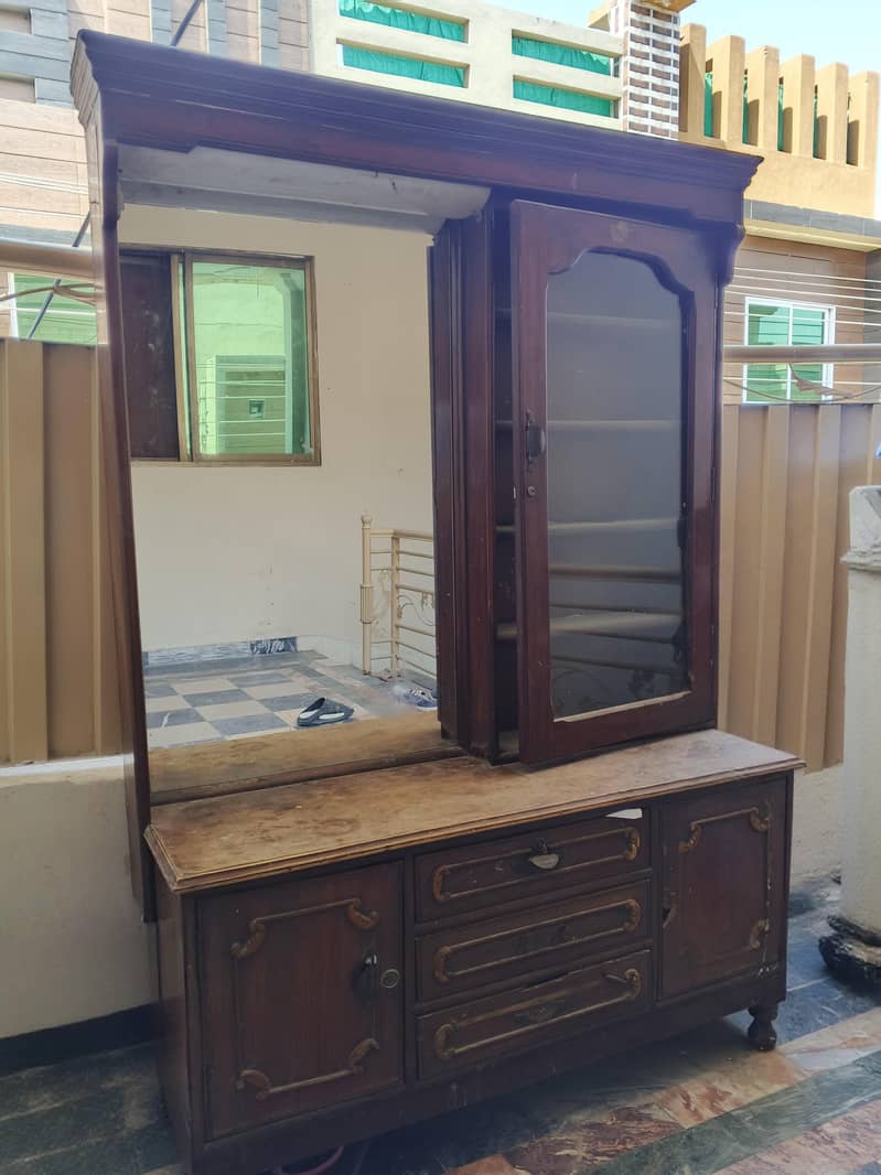 Dressing table 1