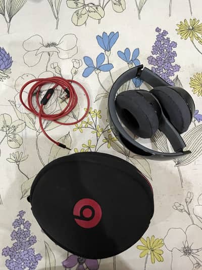 Beats by Dr. Dre Solo (Model B0518)