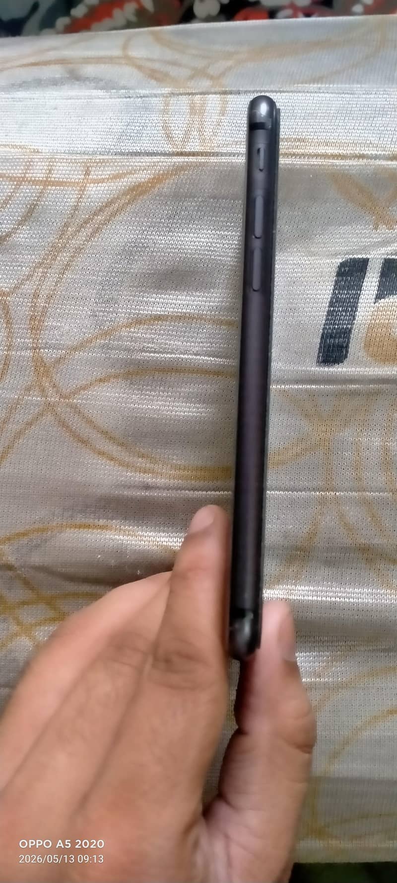 Apple iPhone 8 3
