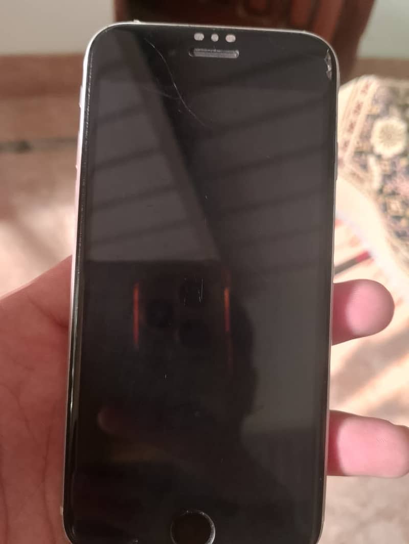 Apple iPhone SE 3