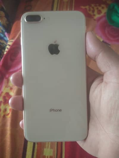 iPhone 8 Plus