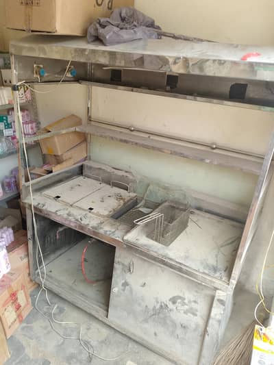 chips & fast food counter