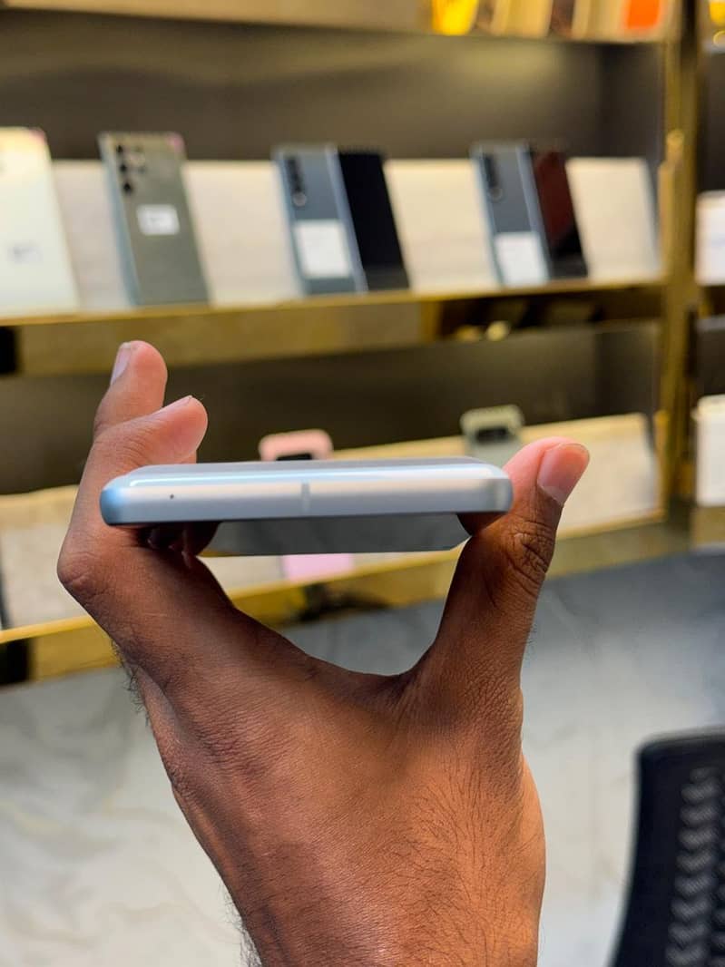 Google Pixel 7 2
