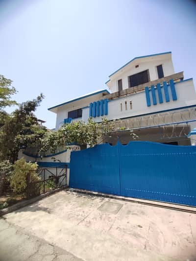 G 13.10 Marla House available for Rent