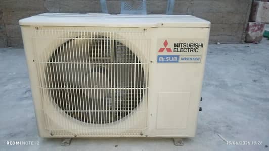 mitsubishi 1 ton inverter gass lock loke new condition