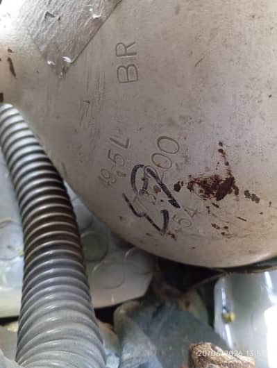 CNG cylinder + kit
