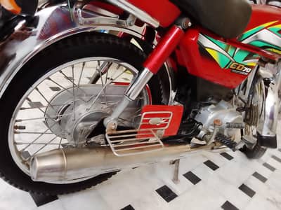 Honda CD 70 is number par he rabta kar na ha 03051572836